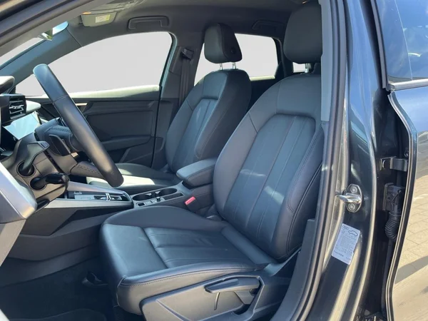 AUDI A3 Sportback (2024) — foto 18 van 22