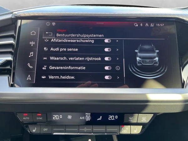 AUDI Q4 e-tron (2025) — foto 8 van 22