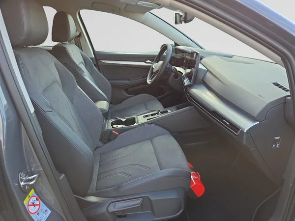 VOLKSWAGEN Golf VIII (2025) — foto 20 van 20