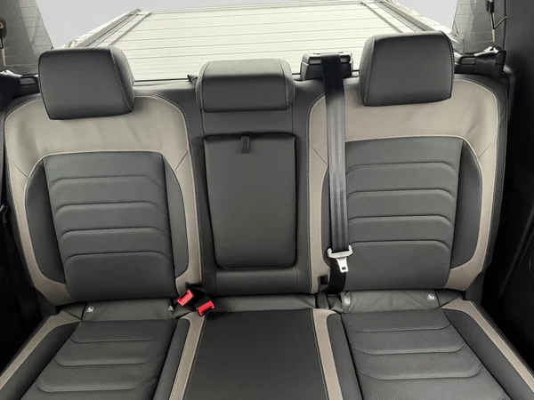 VOLKSWAGEN Amarok Double Cab (2026) — foto 4 van 22