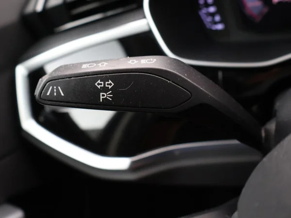 AUDI Q3 (2019) — foto 7 van 27