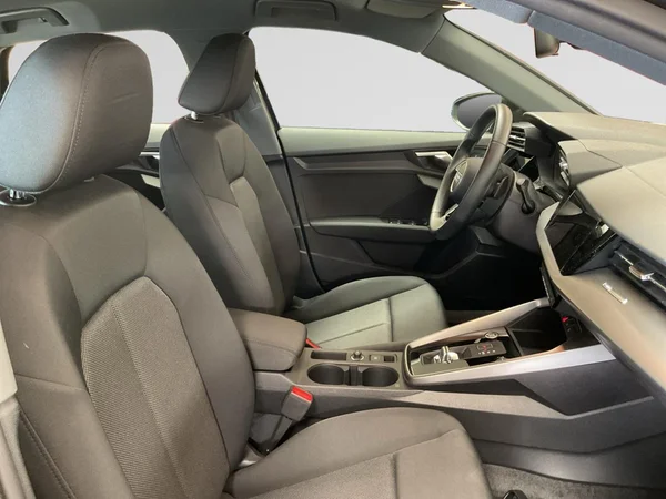 AUDI A3 Sportback (2024) — foto 8 van 22