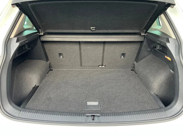 VOLKSWAGEN Tiguan (2019) — foto 8 van 20