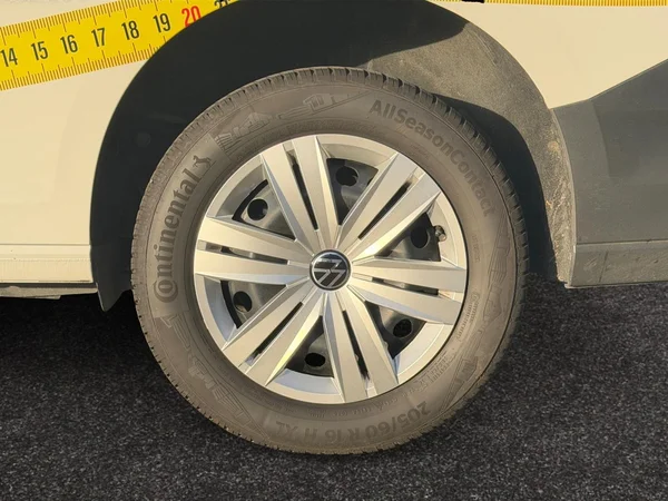 VOLKSWAGEN Caddy Maxi Cargo (2026) — foto 18 van 20