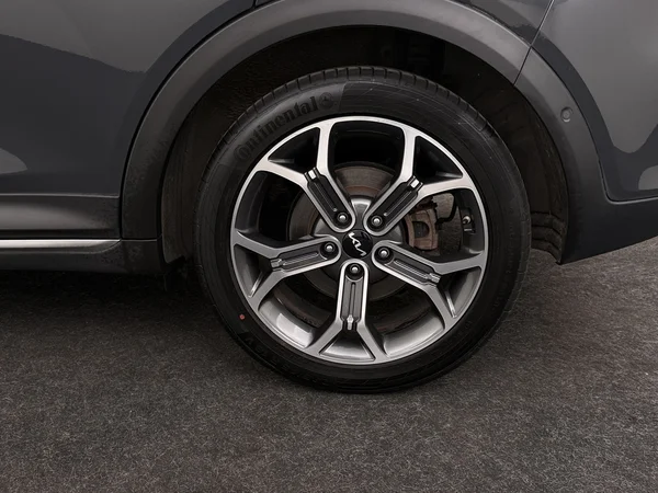 KIA XCeed (2022) — foto 7 van 34