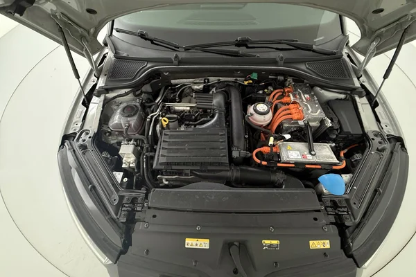 Skoda Octavia SW RS PHEV (2021) — foto 3 van 28