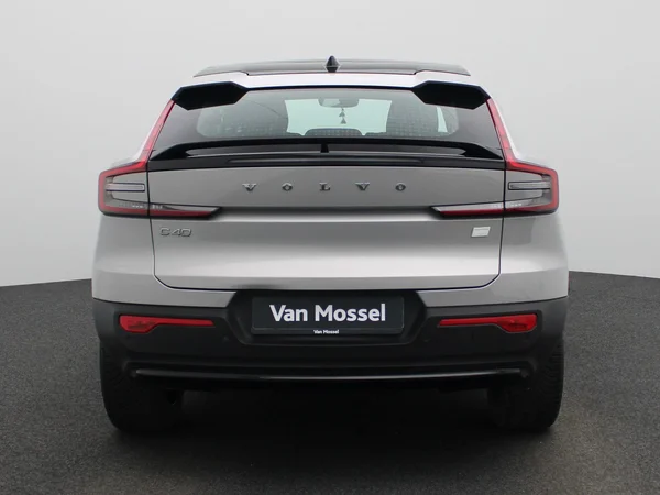 Volvo C40 (2022) — foto 41 van 44