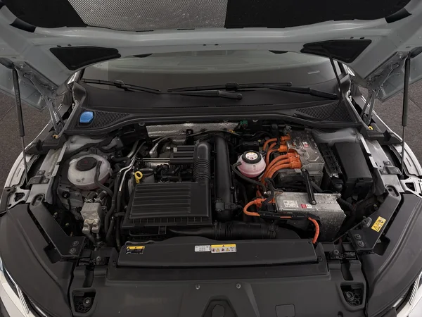 VOLKSWAGEN Arteon (2022) — foto 6 van 30