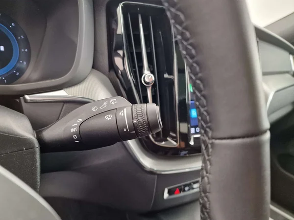 Volvo XC60 (2025) — foto 3 van 18