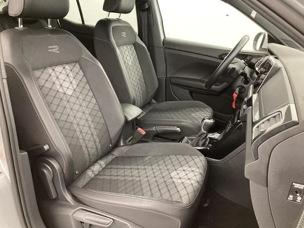 VOLKSWAGEN T-Cross (2025) — foto 15 van 36