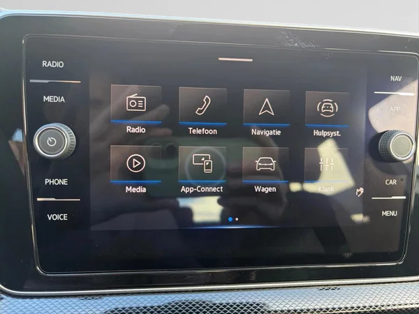 VOLKSWAGEN T-Cross (2025) — foto 11 van 13