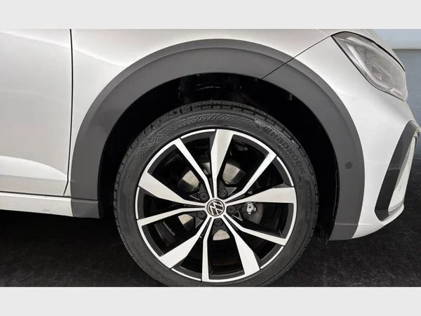 Volkswagen Taigo (2022) — foto 2 van 30
