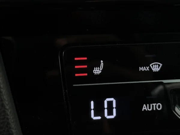 VOLKSWAGEN Passat Variant (2022) — foto 19 van 33
