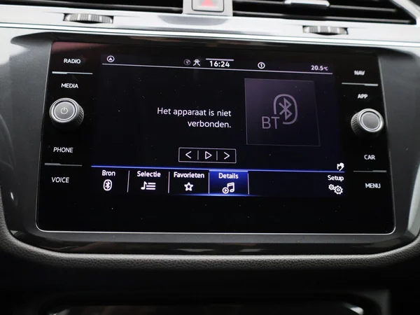 Volkswagen Tiguan (2022) — foto 16 van 45