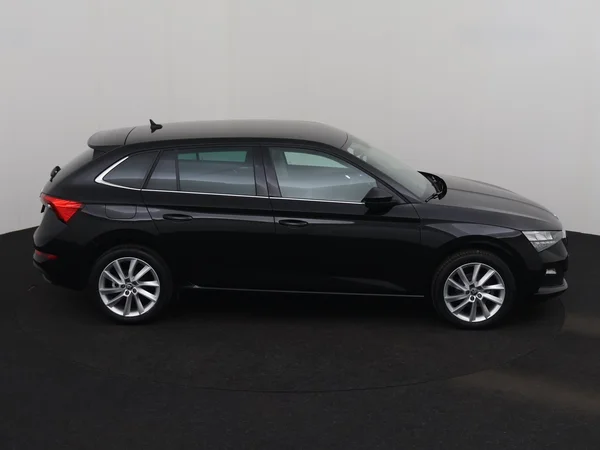 SKODA Scala (2023) — foto 23 van 27