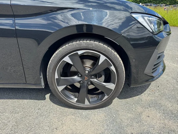 CUPRA Leon ST (2023) — foto 17 van 24