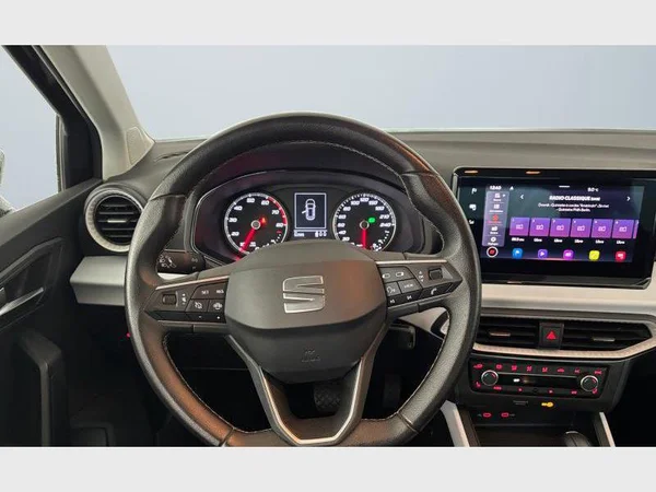 Seat Arona (2023) — foto 3 van 15