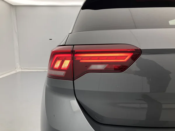 VOLKSWAGEN T-Roc (2022) — foto 5 van 35