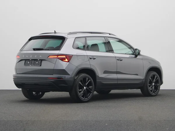 SKODA Karoq (2022) — foto 12 van 21