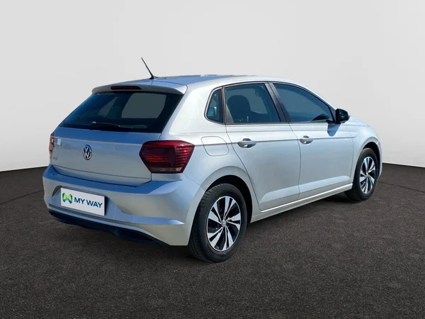 VOLKSWAGEN Polo (2018) — foto 13 van 17