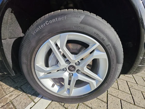 AUDI Q5 Sportback PHEV (2023) — foto 17 van 24