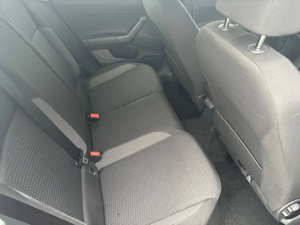 VOLKSWAGEN Polo (2024) — foto 2 van 15