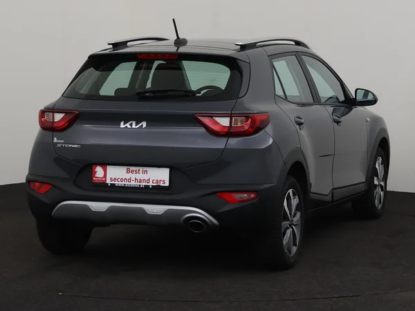KIA Stonic (2022) — foto 17 van 23