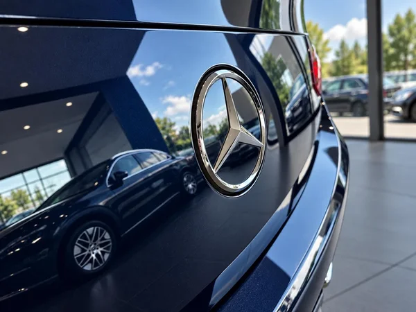 Mercedes-Benz E-Klasse (2020) — foto 11 van 21