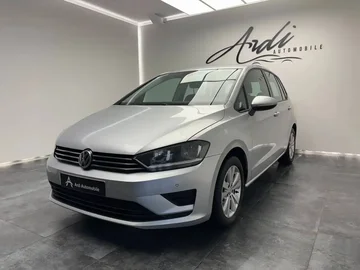 Volkswagen Golf c6526110-12da-4535-a0a2-d4776a0d34c3