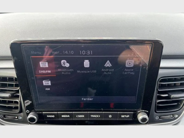 Kia RIO (2022) — foto 16 van 25