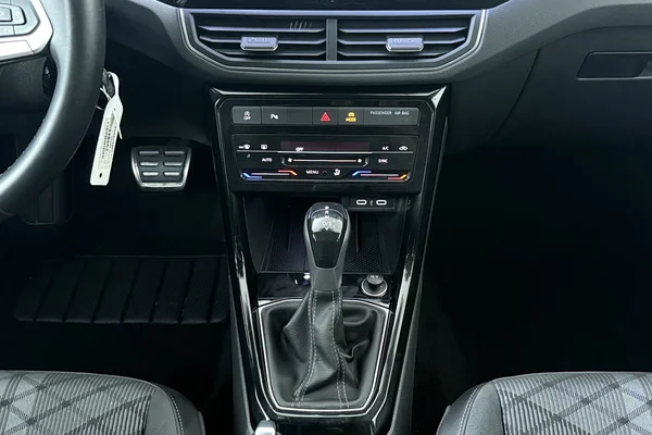 Volkswagen T-Cross (2025) — foto 4 van 23