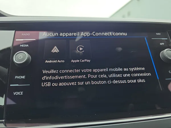 VOLKSWAGEN Polo (2024) — foto 19 van 32