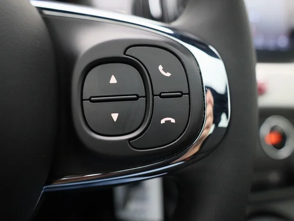 Fiat 500 (2023) — foto 7 van 41