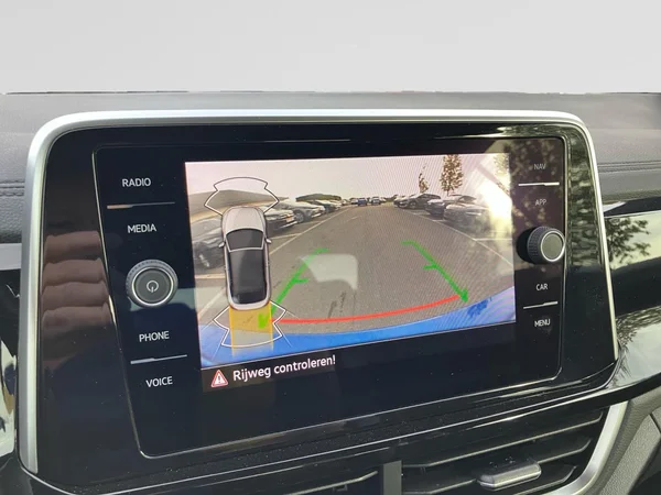 VOLKSWAGEN T-Roc Cabriolet (2022) — foto 21 van 26