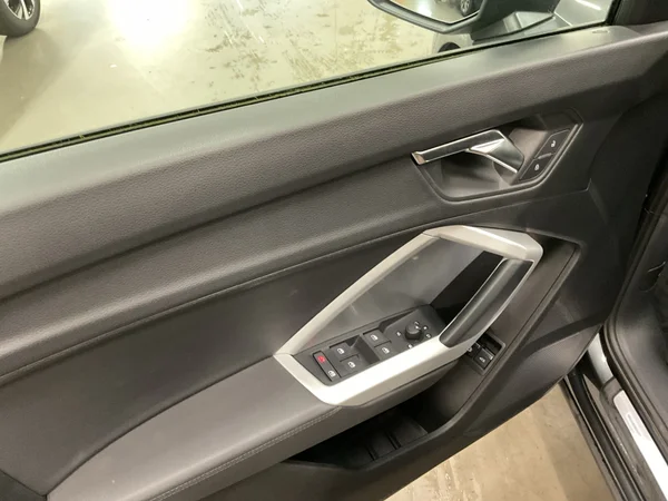 AUDI Q3 PHEV (2022) — foto 8 van 24