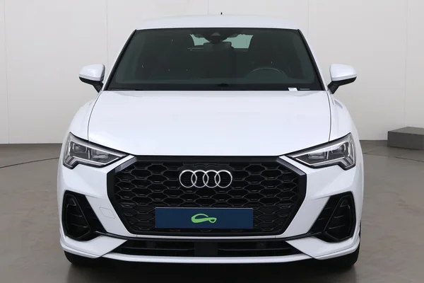 Audi Q3 Sportback (2022) — foto 12 van 21