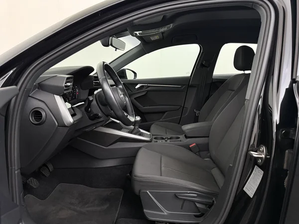 AUDI A3 (2020) — foto 2 van 29