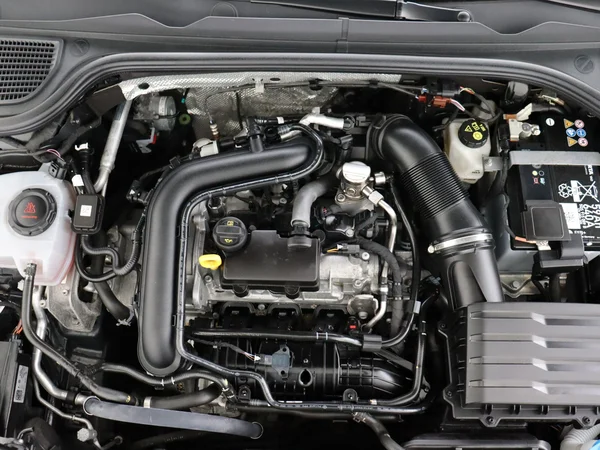 VOLKSWAGEN Golf Variant (2024) — foto 6 van 30