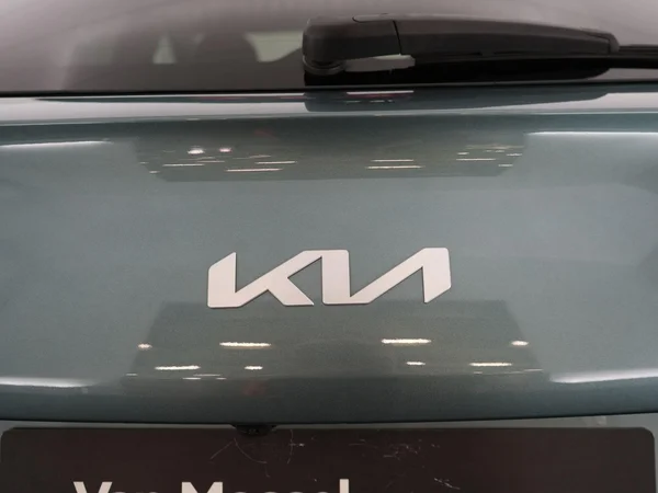 Kia XCeed (2024) — foto 10 van 31