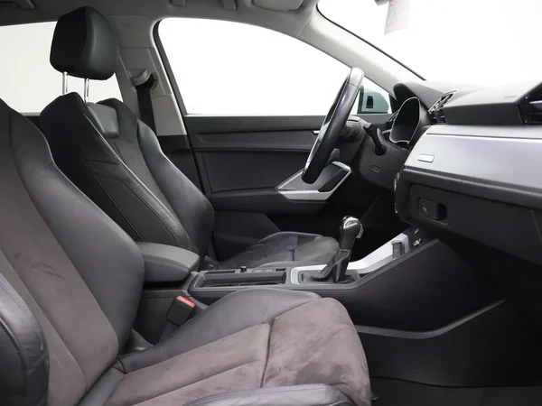 Audi Q3 (2019) — foto 15 van 27