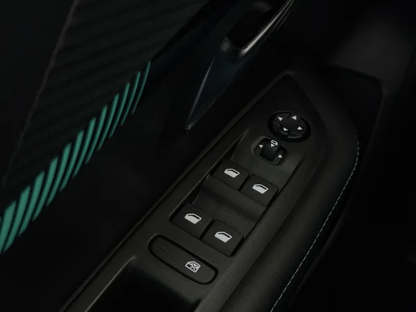 PEUGEOT 208 (2023) — foto 19 van 27