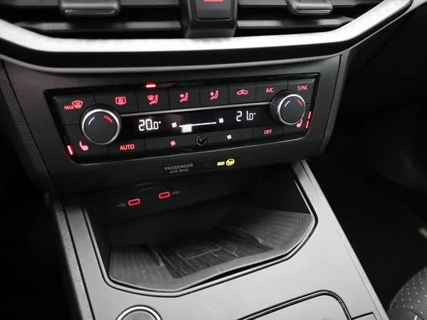 SEAT Ibiza 5P/D (2024) — foto 8 van 19