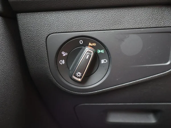 VOLKSWAGEN Tiguan eHybrid (PHEV) (2022) — foto 8 van 27