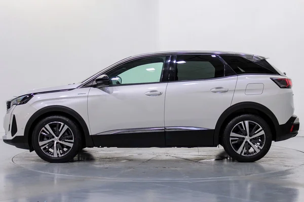 Peugeot 3008 PHEV (2023) — foto 12 van 54