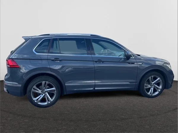 VOLKSWAGEN Tiguan Dsl (2020) — foto 5 van 22