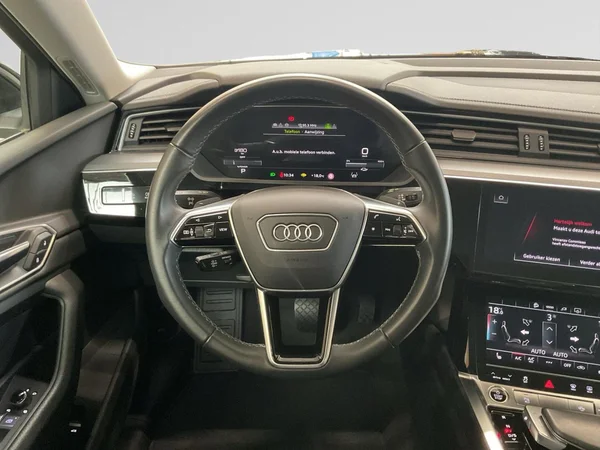 AUDI Q8 e-tron (2024) — foto 4 van 22