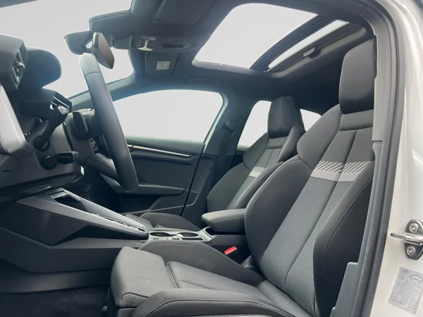 AUDI A3 Sportback (2025) — foto 4 van 24