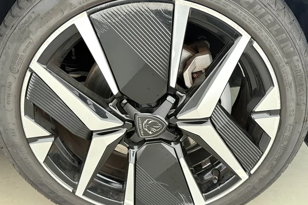 Peugeot 208 (2024) — foto 18 van 25