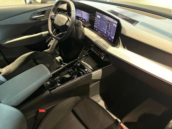 AUDI Q3 Sportback (2026) — foto 15 van 15