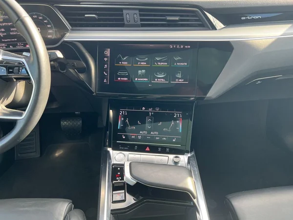 AUDI e-tron Sportback (2020) — foto 19 van 24